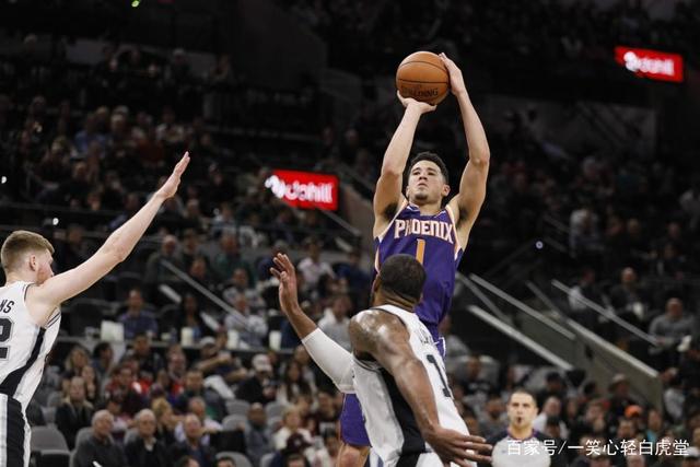 下届还有李凯尔吗 苏群:我的理解他是一次一签