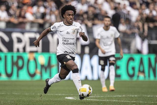 13记三分！克莱蒙斯轰下55分 新疆队史第三人